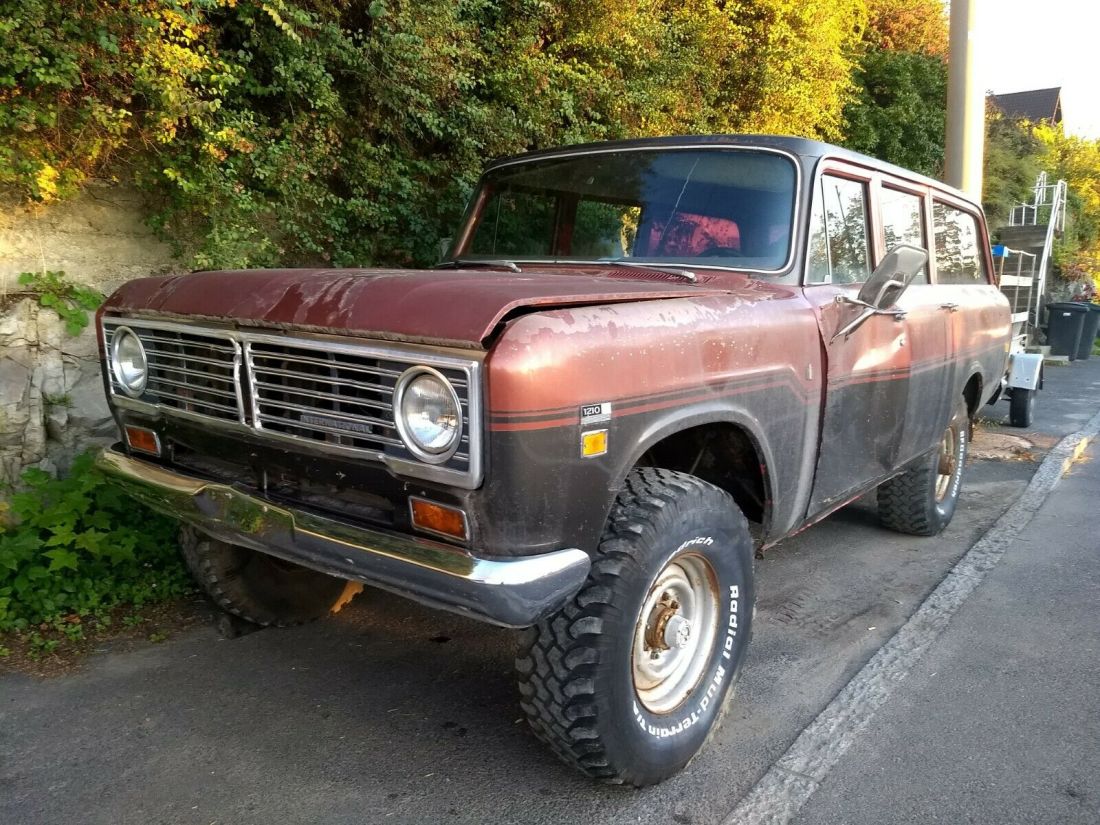 1973 International Harvester Travelall - photo 2