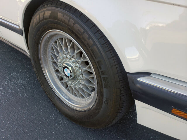 1988 BMW 7-Series 735i - photo 8