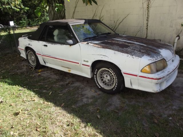 1987 Ford Mustang GT - photo 11