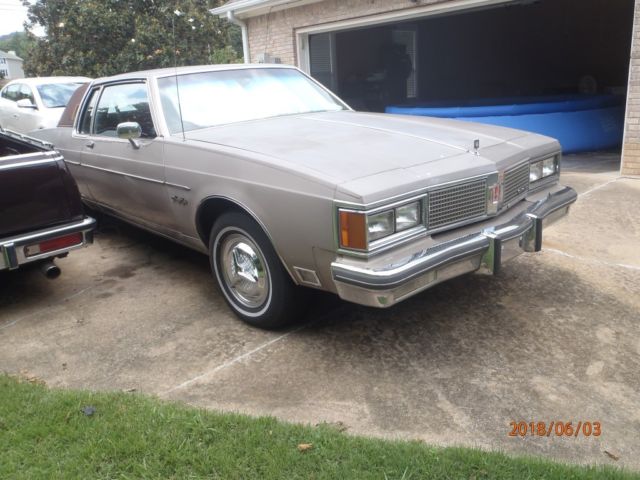 1984 Oldsmobile Ninety-Eight Regency - photo 2