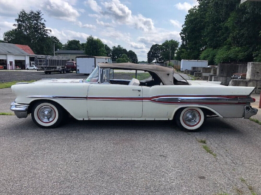 1957 Pontiac Bonneville - photo 5