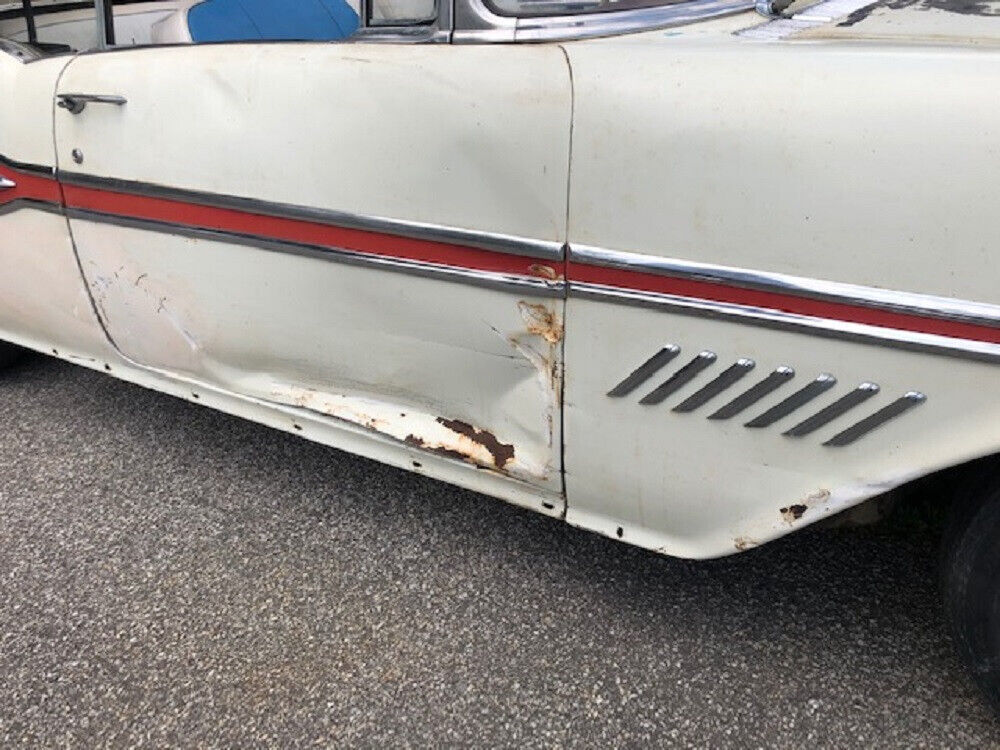 1957 Pontiac Bonneville - photo 6