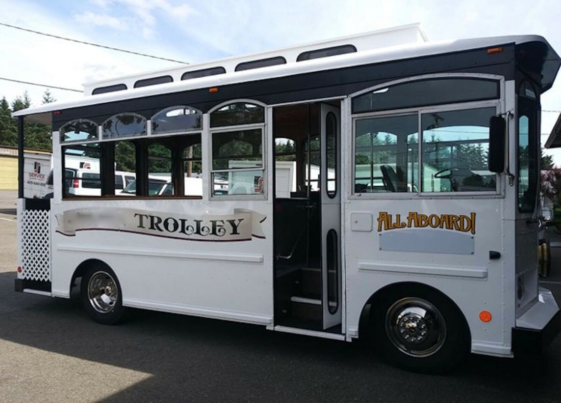 RARE! ONE OF A KIND! Trolley car bus 1984 Chevrolet P30 Trolley Bus