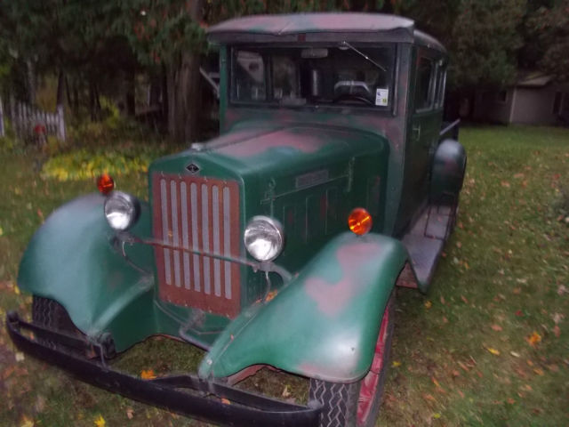 1933 Other Makes 1933 Diamond T and 1927 Auburn Sedan Base - photo 10