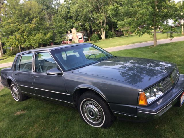 1985 Oldsmobile Ninety-Eight - photo 2