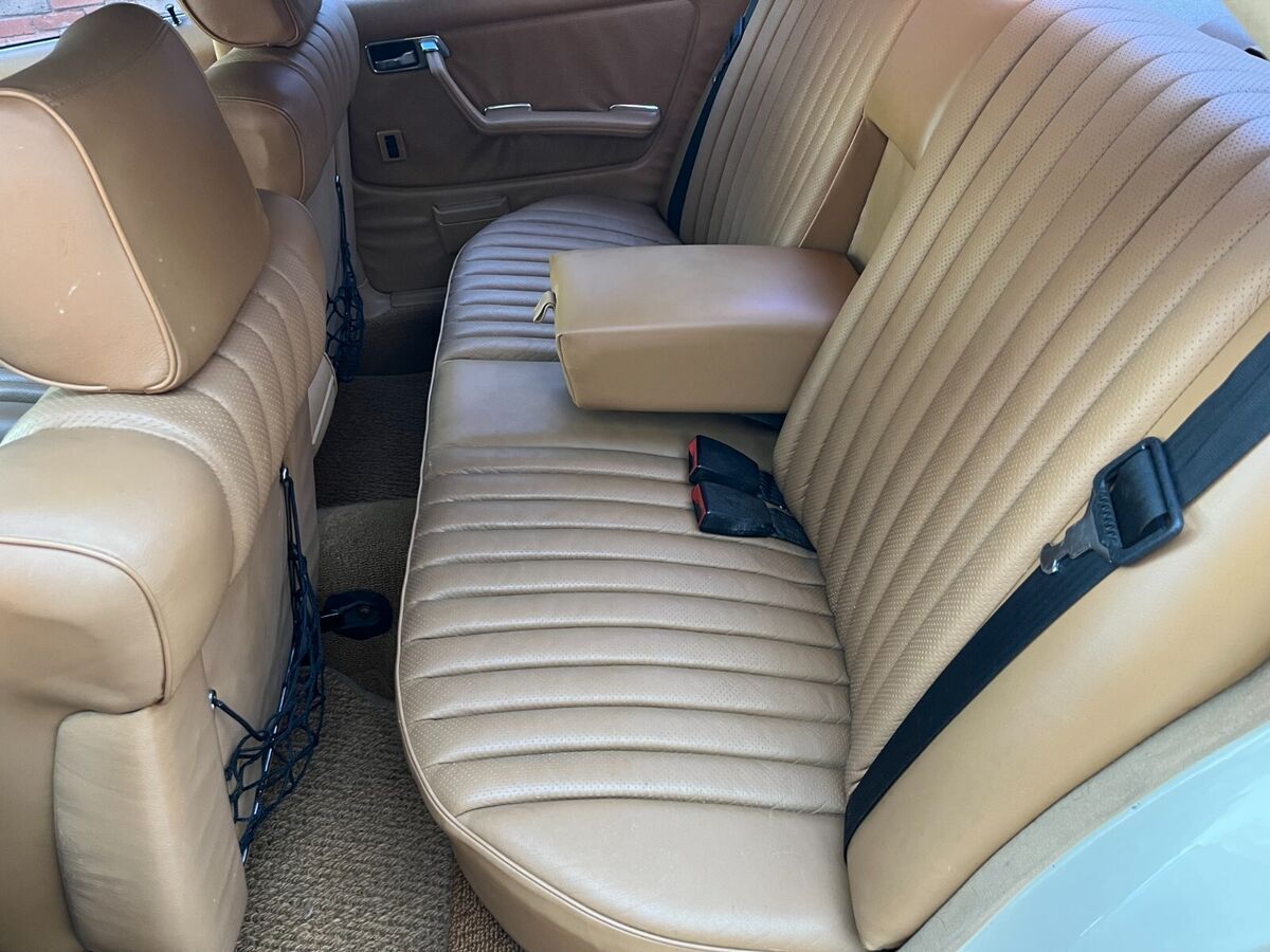 1982 Mercedes-Benz 300-Series 300D Turbo Diesel, ONE OWNER TX CAR, LOW MILES - photo 12