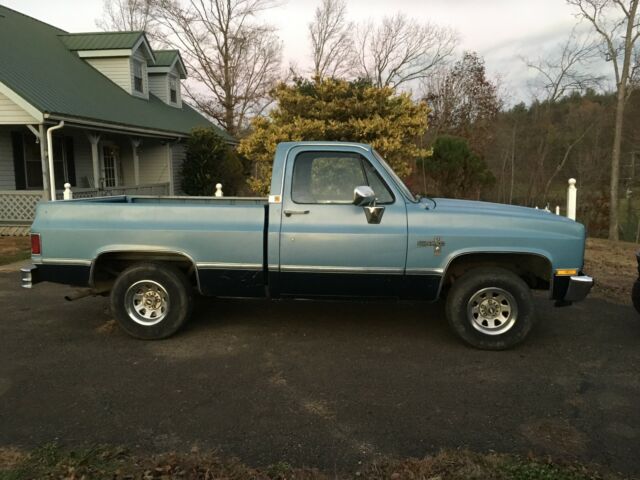 RARE ONE OWNER C10 Short Bed Square Body Chevy 6.2 Diesel Silverado Georgia NICE 1982 Chevrolet C-10 Silverado