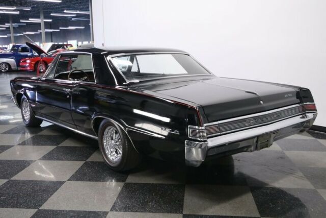 1965 Pontiac GTO Hard Top Coupe - photo 10