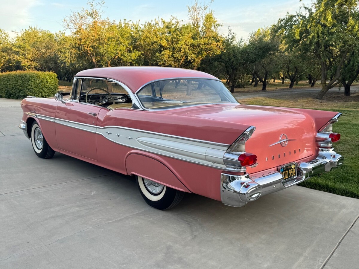 1957 Pontiac Chieftain - photo 12