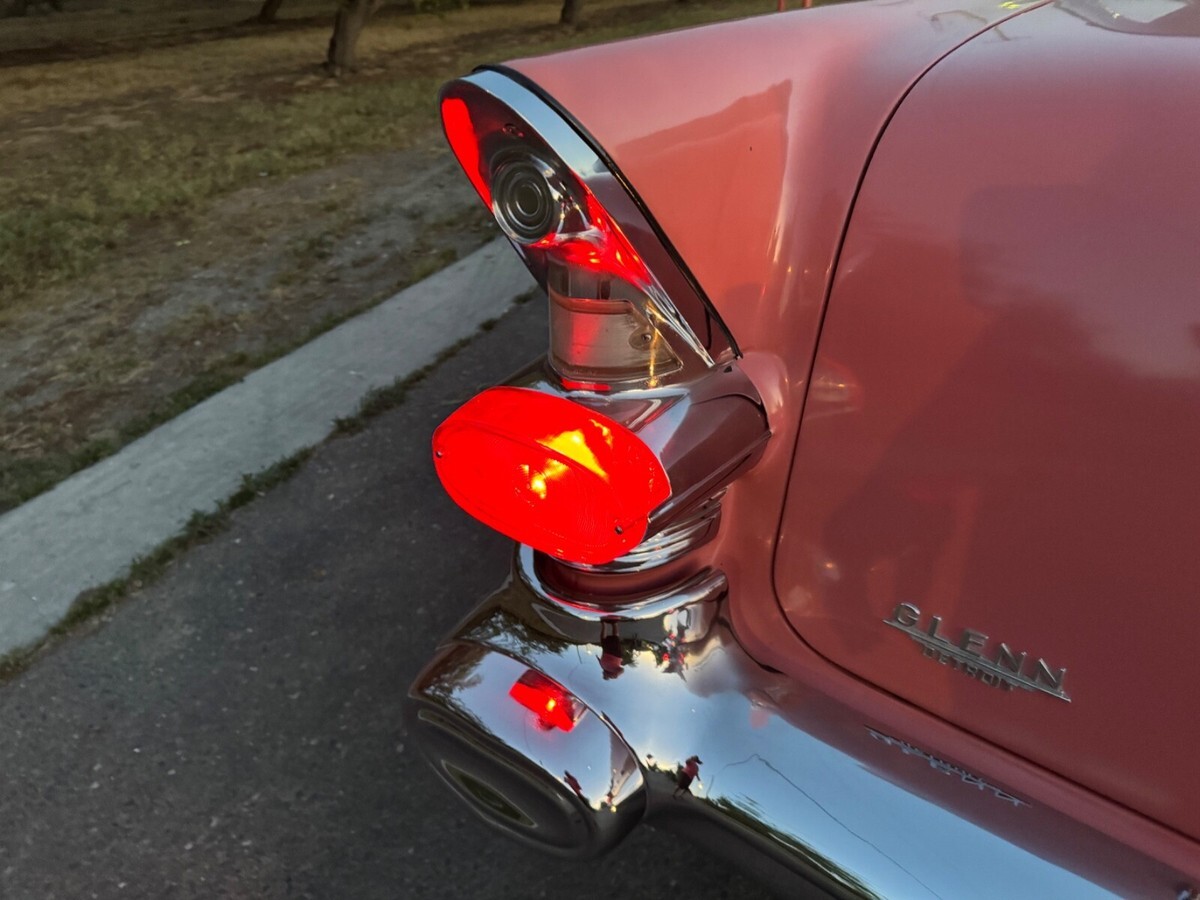 1957 Pontiac Chieftain - photo 7