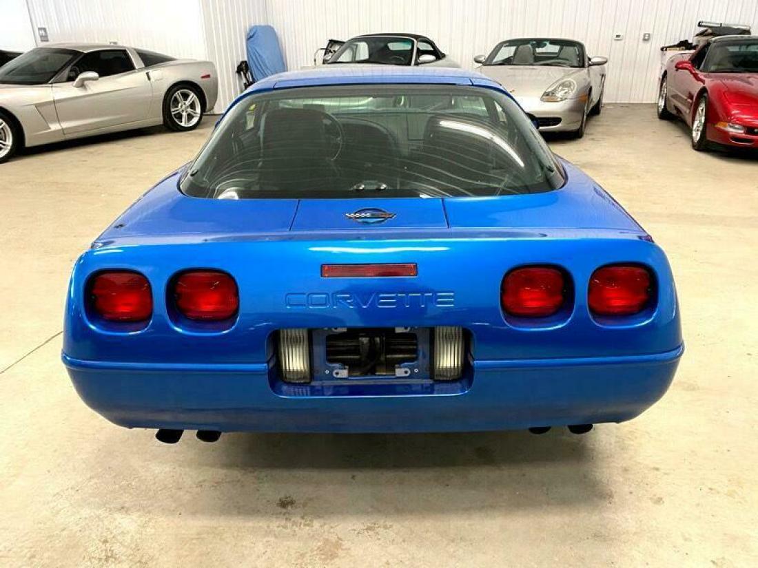 1991 Chevrolet Corvette FREE SHIPPING UP TO 1000 MILES WITH BIN! - photo 4
