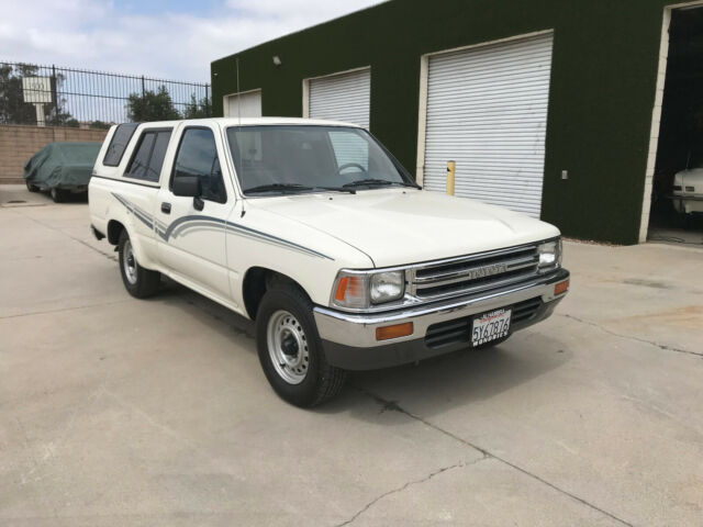 1989 Toyota long bed pickup with camper Blue - photo 2