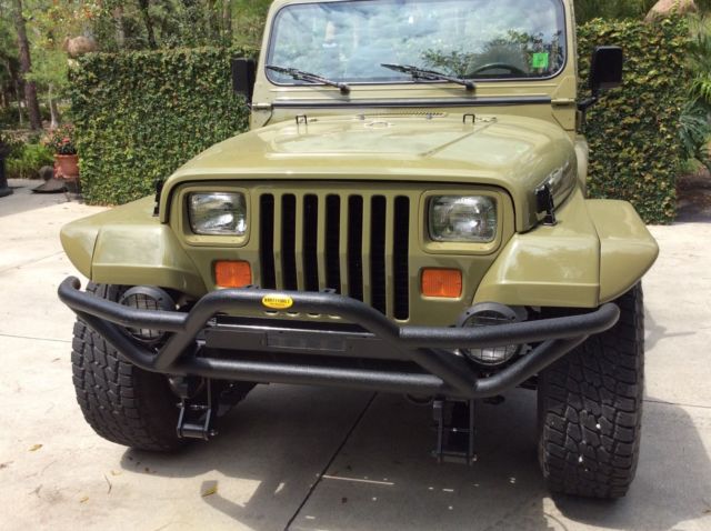 1993 Jeep Wrangler rare Restored 1993 Jeep Wrangler Sahara CAN. Interior - photo 3