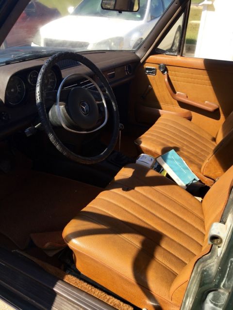 1968 Mercedes-Benz 200-Series - photo 11