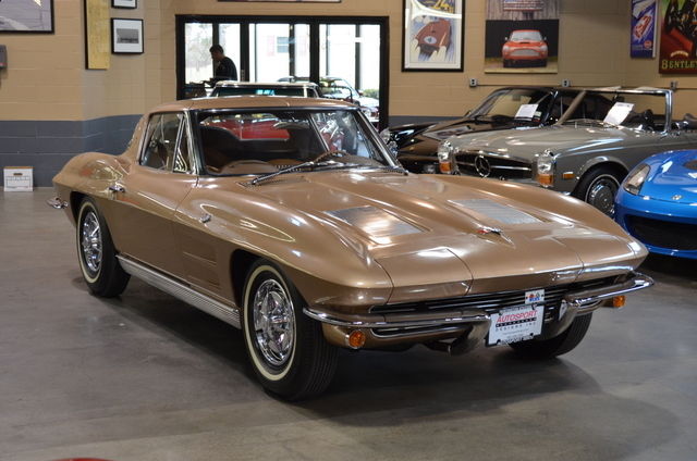 **RARE SPLIT WINDOW COUPE **UNRESTORED SURVIVOR **NCRS TOP FLIGHT AWARD WINNER 1963 Chevrolet Corvette SPLIT WINDOW