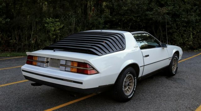 1984 Chevrolet Camaro Starship Berlinetta - photo 6