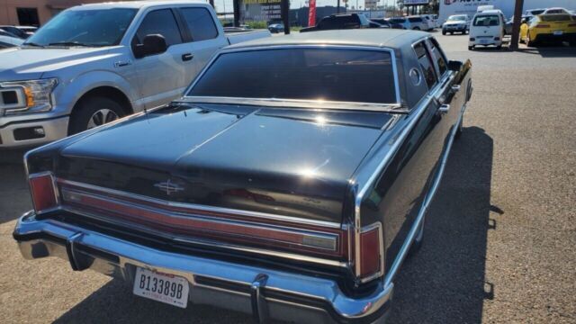 1977 Lincoln Continental - photo 4