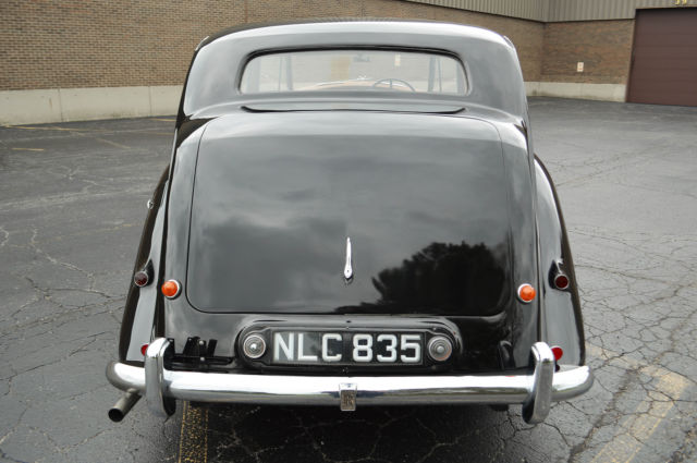 1953 Rolls-Royce Post War Silver Wraith Touring Limousine - photo 11