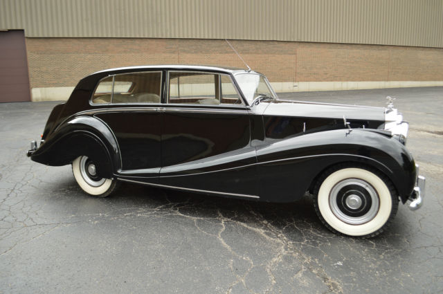 1953 Rolls-Royce Post War Silver Wraith Touring Limousine - photo 7