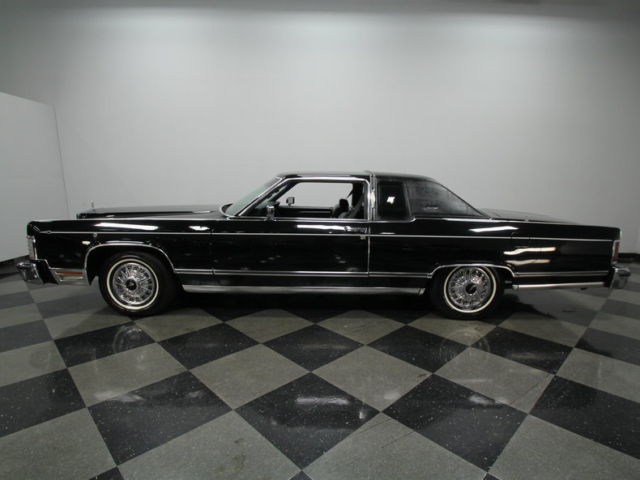 1978 Lincoln Continental Town Coupe - photo 2