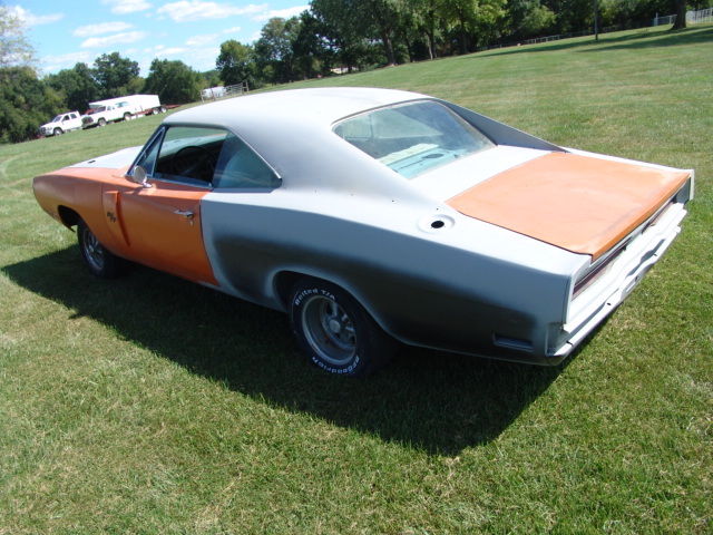 1970 Dodge Charger Many Photos! Factory Tach - photo 3