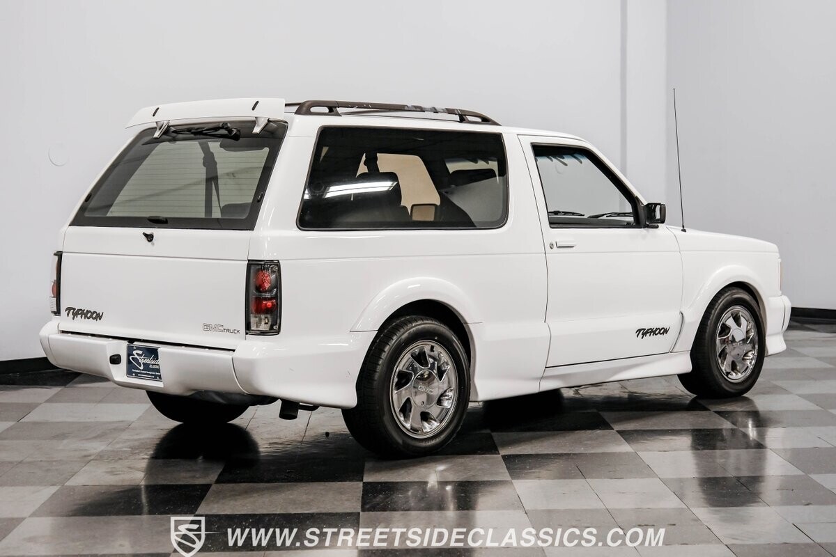 1993 GMC Typhoon - photo 12