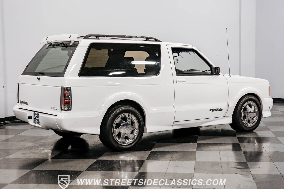 1993 GMC Typhoon - photo 13