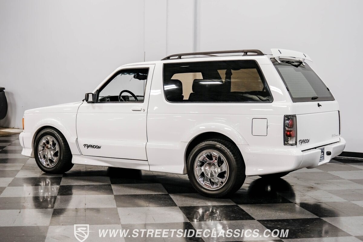1993 GMC Typhoon - photo 8