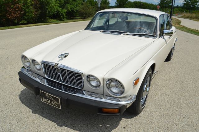 1976 Jaguar XJ12 - L (Long Wheel Base); Series II - photo 4