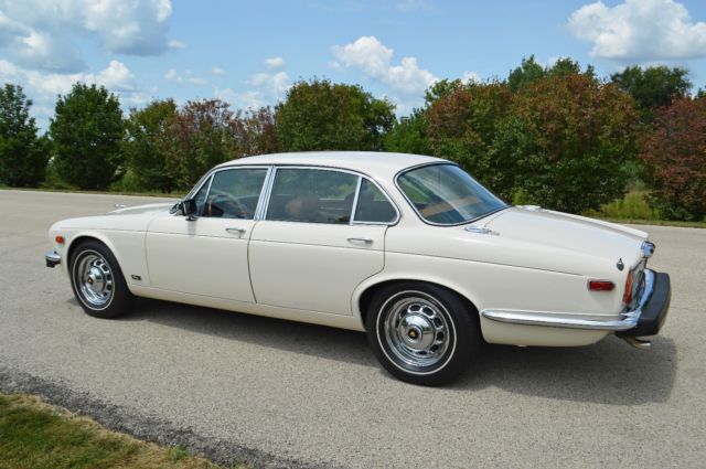 1976 Jaguar XJ12 - L (Long Wheel Base); Series II - photo 6