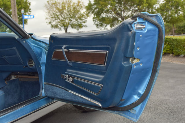 1975 Chevrolet Corvette L-82 4-Speed - photo 11
