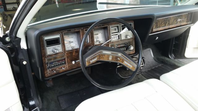 1977 Lincoln Continental - photo 13