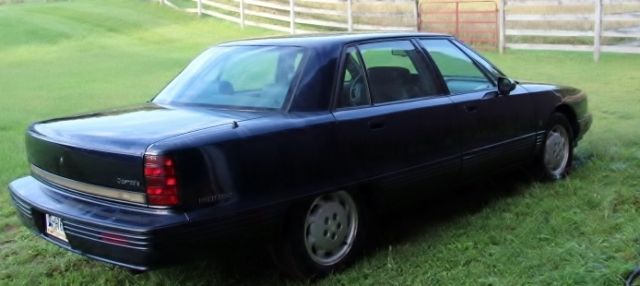 1993 Oldsmobile 98 Touring Sedan 4-Door - photo 3