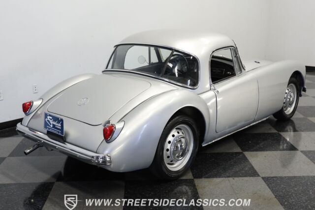 1957 MG MGA Coupe - photo 11