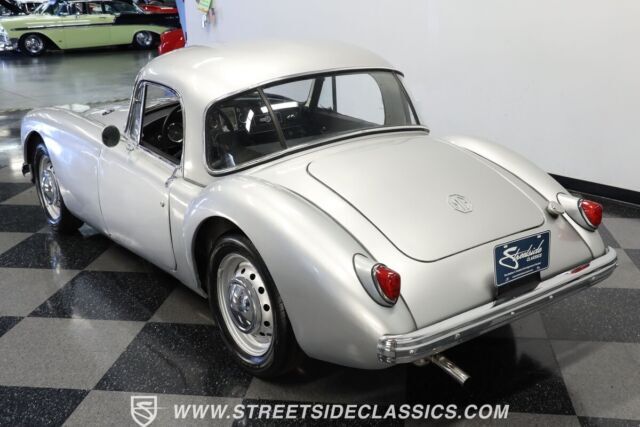 1957 MG MGA Coupe - photo 8