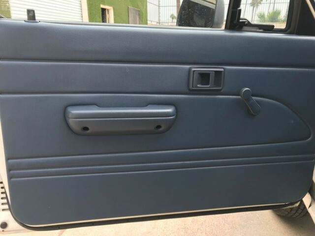 1989 Toyota long bed pickup with camper Blue - photo 10