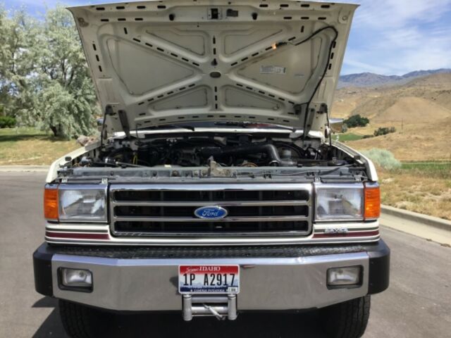 1990 Ford Bronco XLT Lariat Centurion - photo 11