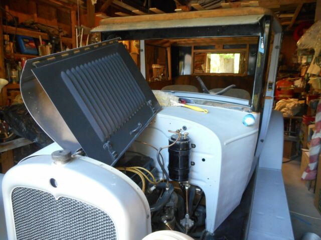 RAT , HOT ROD STREET ANTIQUE CHEVROLET CAPITAL 1927 CAR MANY EXTRA PARTS MODEL A 1927 Chevrolet CAPITAL