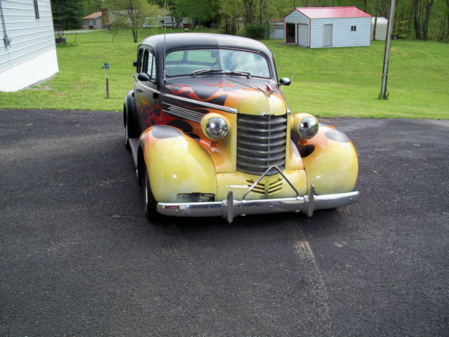 rat rod 1937 olds 4 dr sedan, 305 chevy 4 speed automatic 1937 Oldsmobile Custom Cruiser