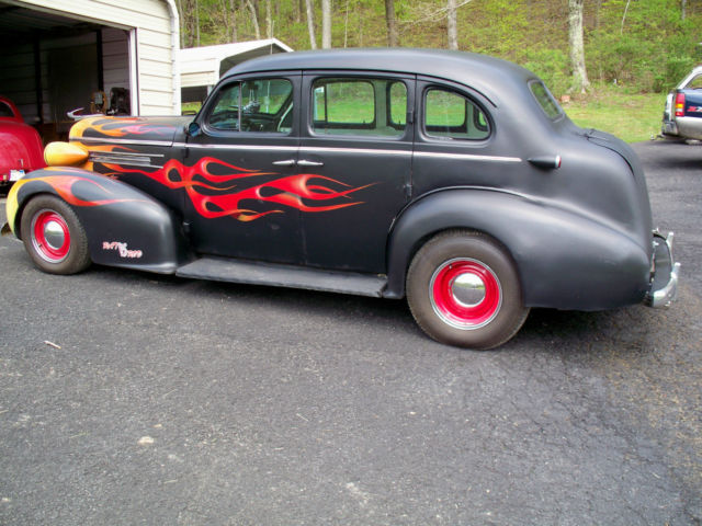1937 Oldsmobile Custom Cruiser - photo 5