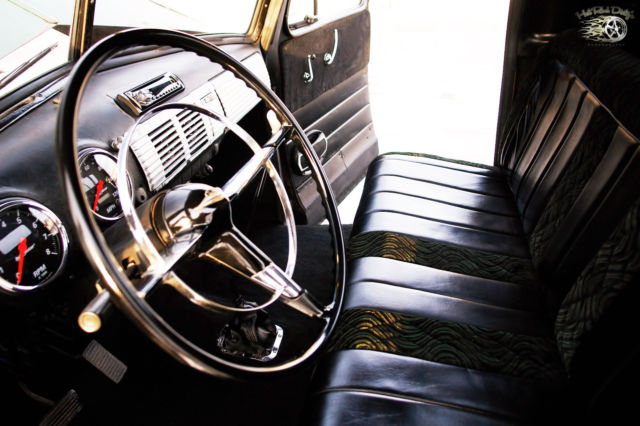1952 Chevrolet C-10 Patina Lowered Pickup Truck - photo 6