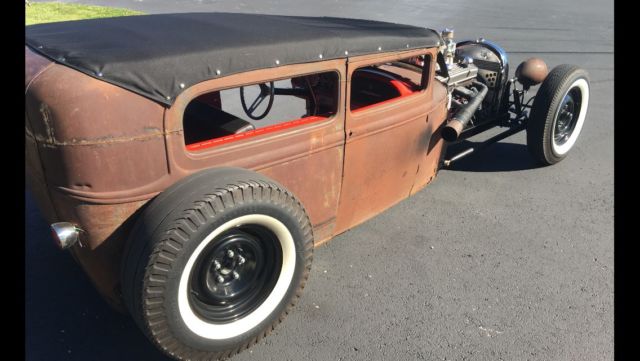 1930 Ford Model A Tudor Sedan - photo 3
