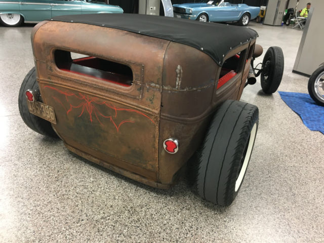 1930 Ford Model A Tudor Sedan - photo 4