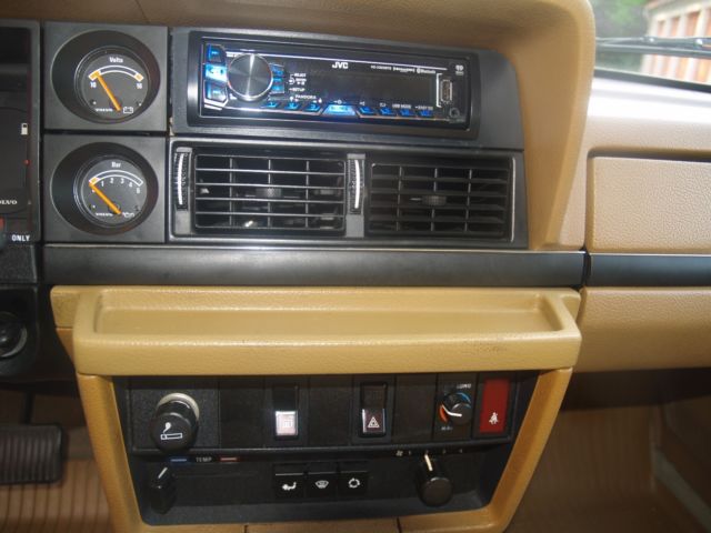 1986 Volvo 240 DL - photo 12