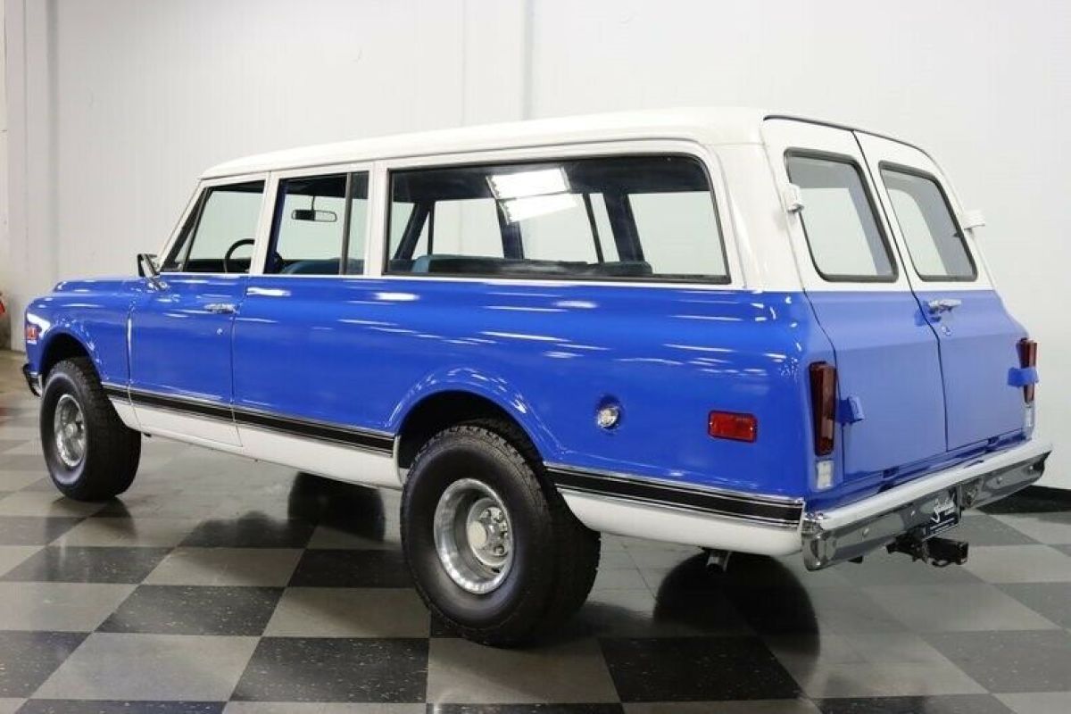 1971 Chevrolet Suburban 4X4 - photo 10