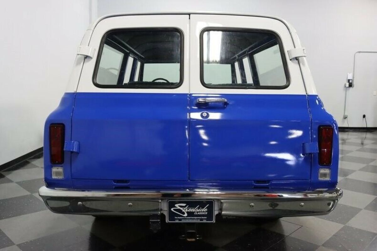1971 Chevrolet Suburban 4X4 - photo 12