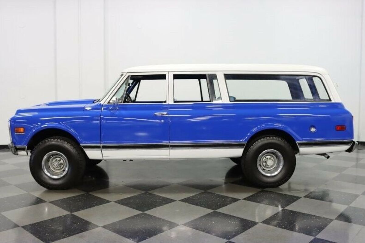 1971 Chevrolet Suburban 4X4 - photo 8