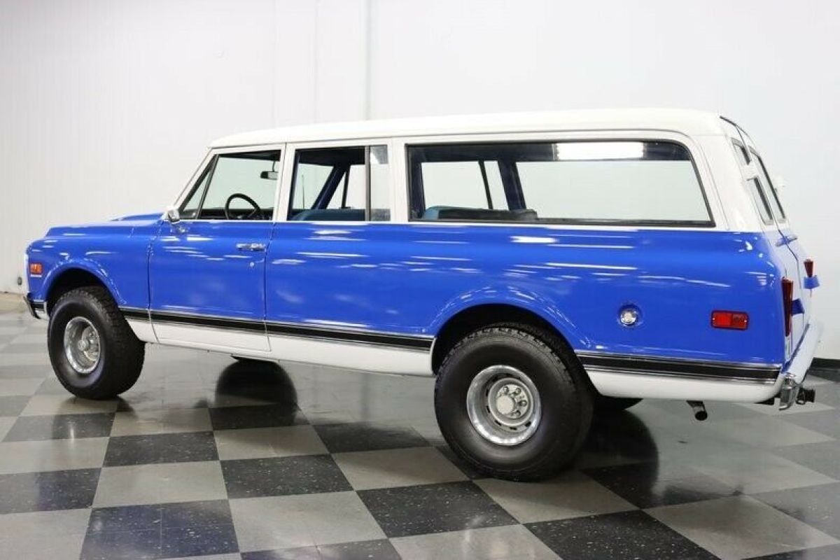 1971 Chevrolet Suburban 4X4 - photo 9