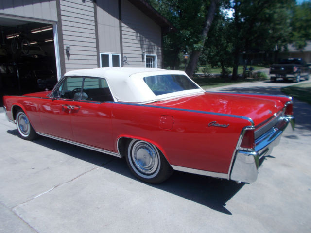 1964 Lincoln Continental 1964 RED/WHITE CONTINENTAL CONVERTIBLE - photo 2