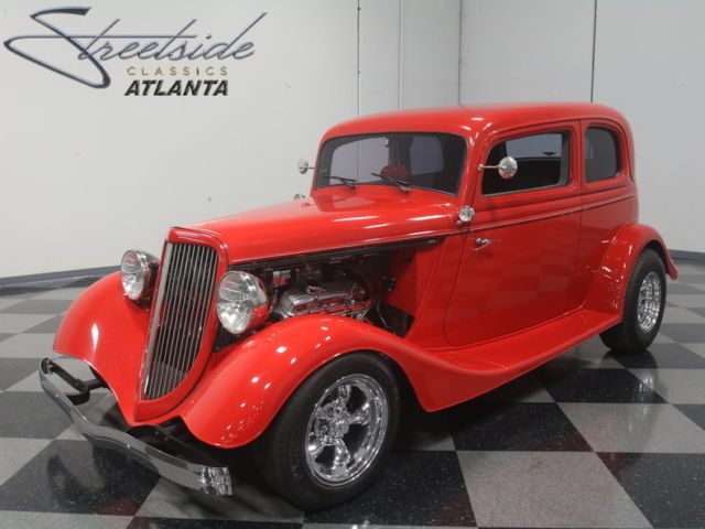 READY TO CRUISE STREETROD, 350 V8, AUTO, 4-WHEEL DISCS, R134A A/C, CUSTOM FRAME! 1933 Ford Vicky